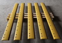 Grader cutting edge
